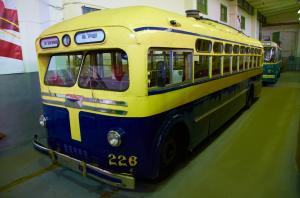 Дизайн кузова МТБ-82Д був запозичений у американського автобуса General Motors 1940 року