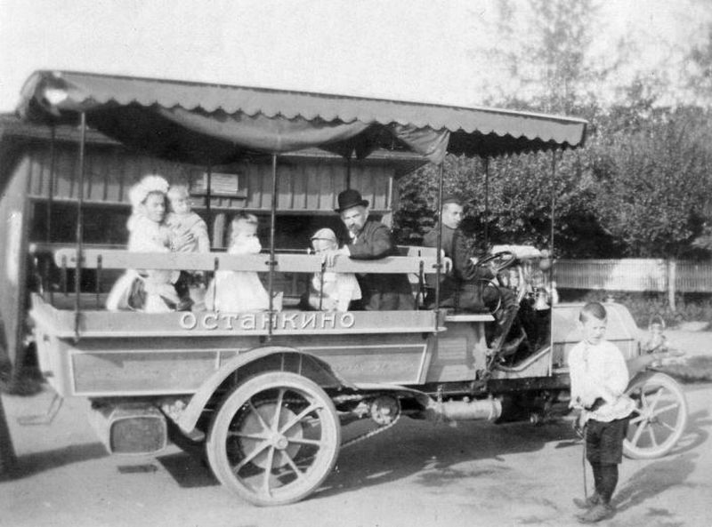 Автобус «Даймлер» у Останкіно, 1907 рік