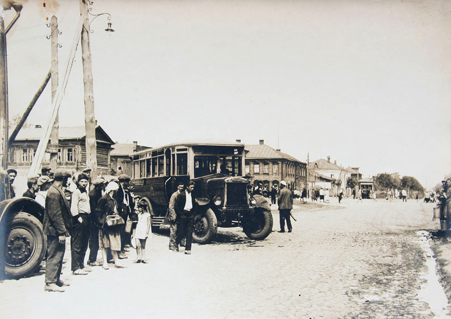 «Лейланд» на Шереметьєвській вулиці в Мар'їно гаю, кінець 1920-х років