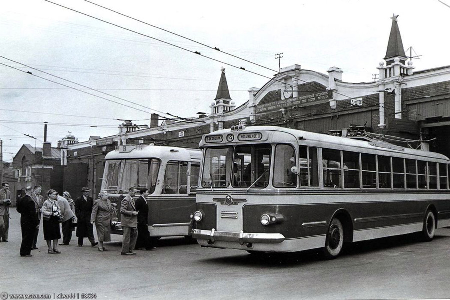 1956, 2-й тролейбусний парк